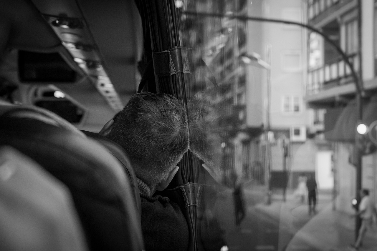 心が疲れた時に考えるべき別れのサインは？