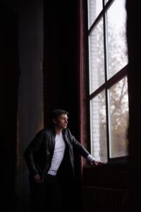 彼氏の浮気が発覚した時、別れるか悩むべきポイントは？