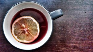 浮気を繰り返す彼と別れるべきか、どう判断すればいい？