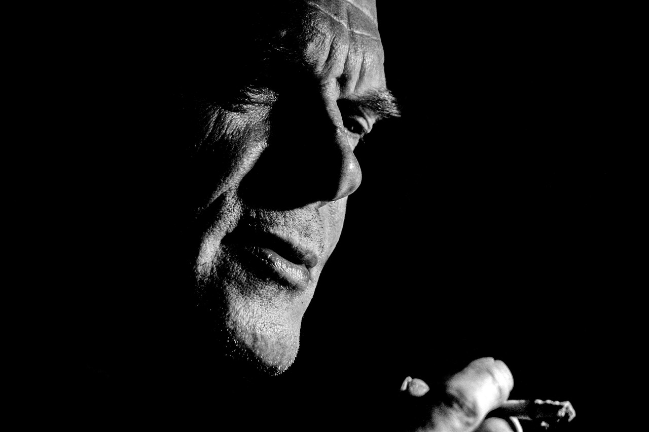 共依存の恋愛を見直すとき、別れるべきサインとは？