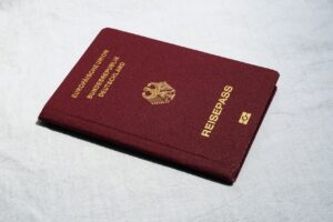 独身証明書を取得するために必要なアプリの比較とおすすめ口コミは？