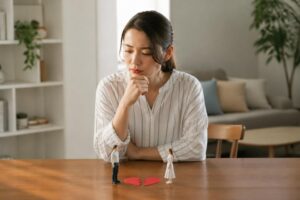 別れたら後悔する？別れる前に考えたい判断ポイントとは？