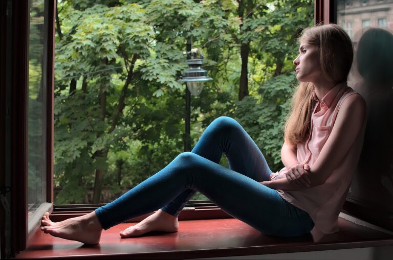 彼女と別れるか迷うあなたへ、決断を助けるポイントは？